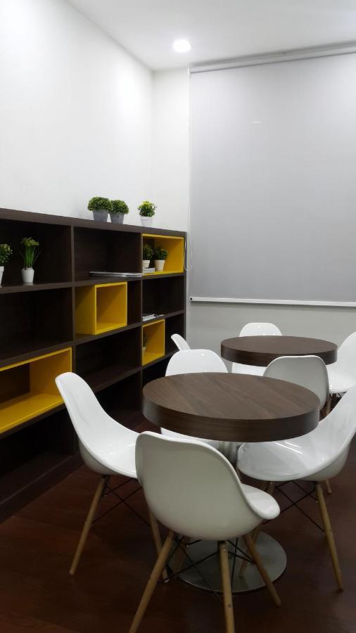 5min Paradigm Mall 15min Sutera Mall Ciq 10pax Apartemen Johor Bahru