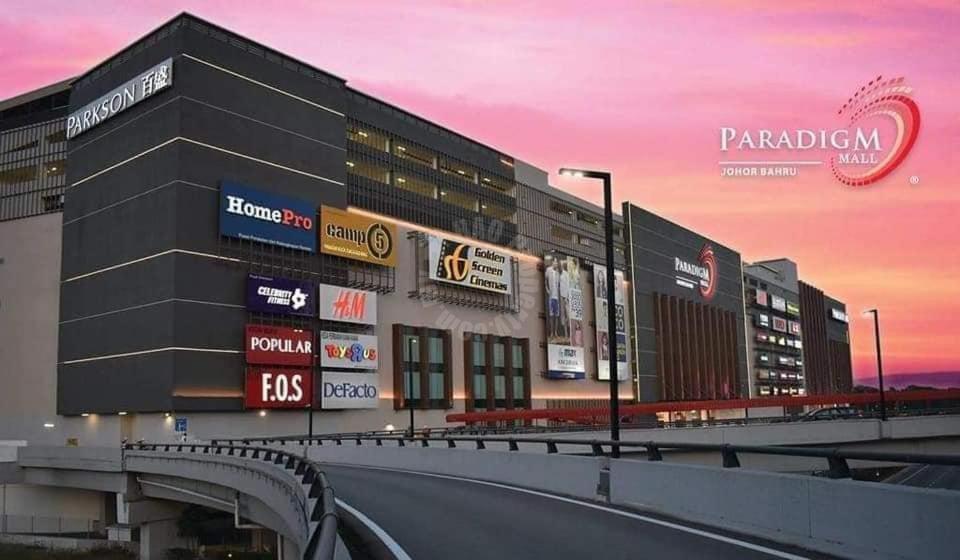 5min Paradigm Mall 15min Sutera Mall Ciq 10pax * Johor Bahru